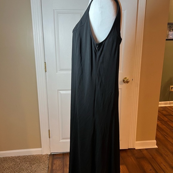 Lauren Ralph Lauren Women's Size 14W Black Feathered Lane Sleeveless Dress - Picture 2 of 5